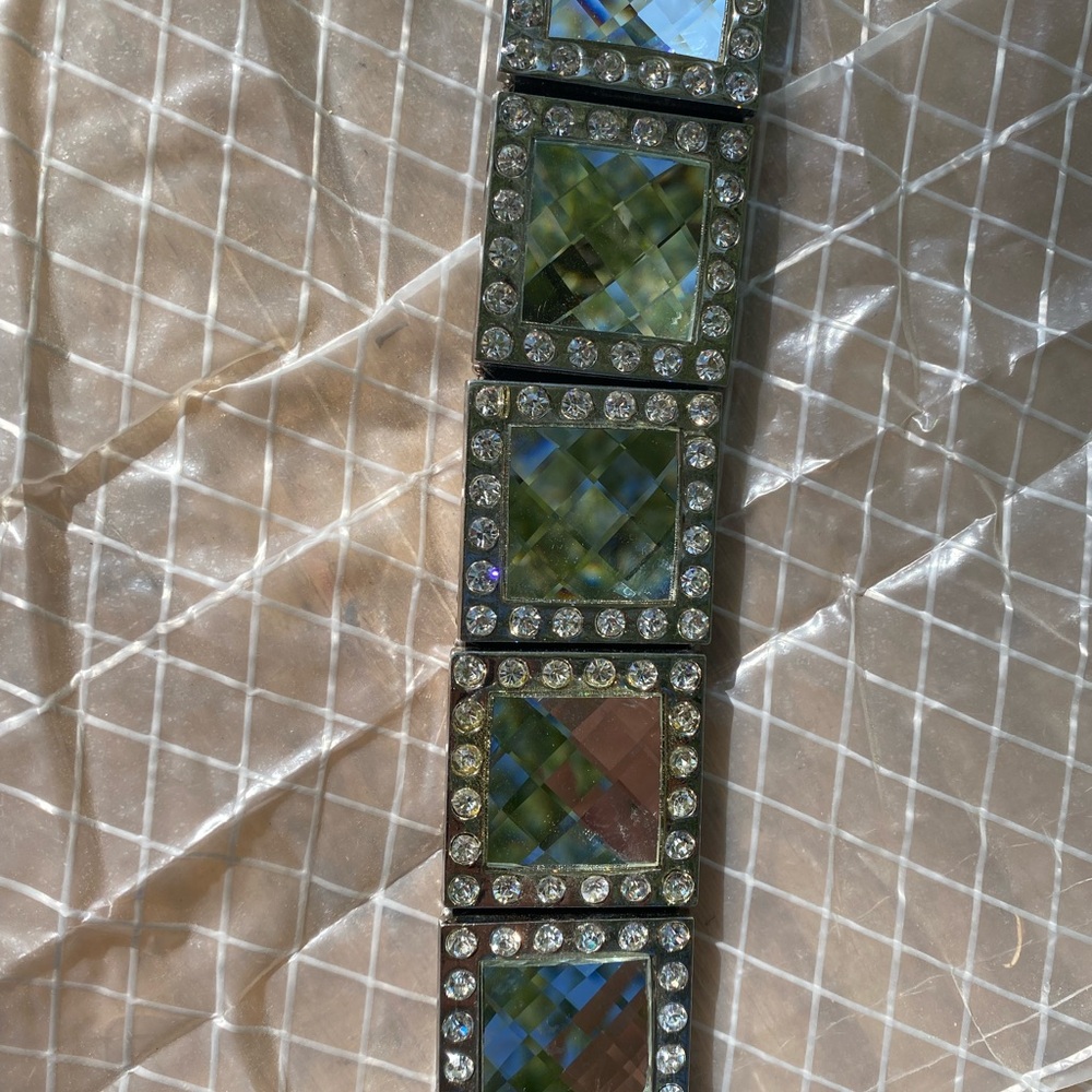 Elegant belt with Rhinestones